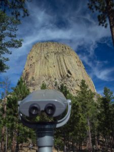 devils-tower-binocular